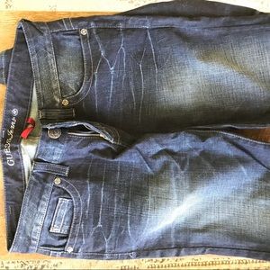 Women’s Guess jeans size 32